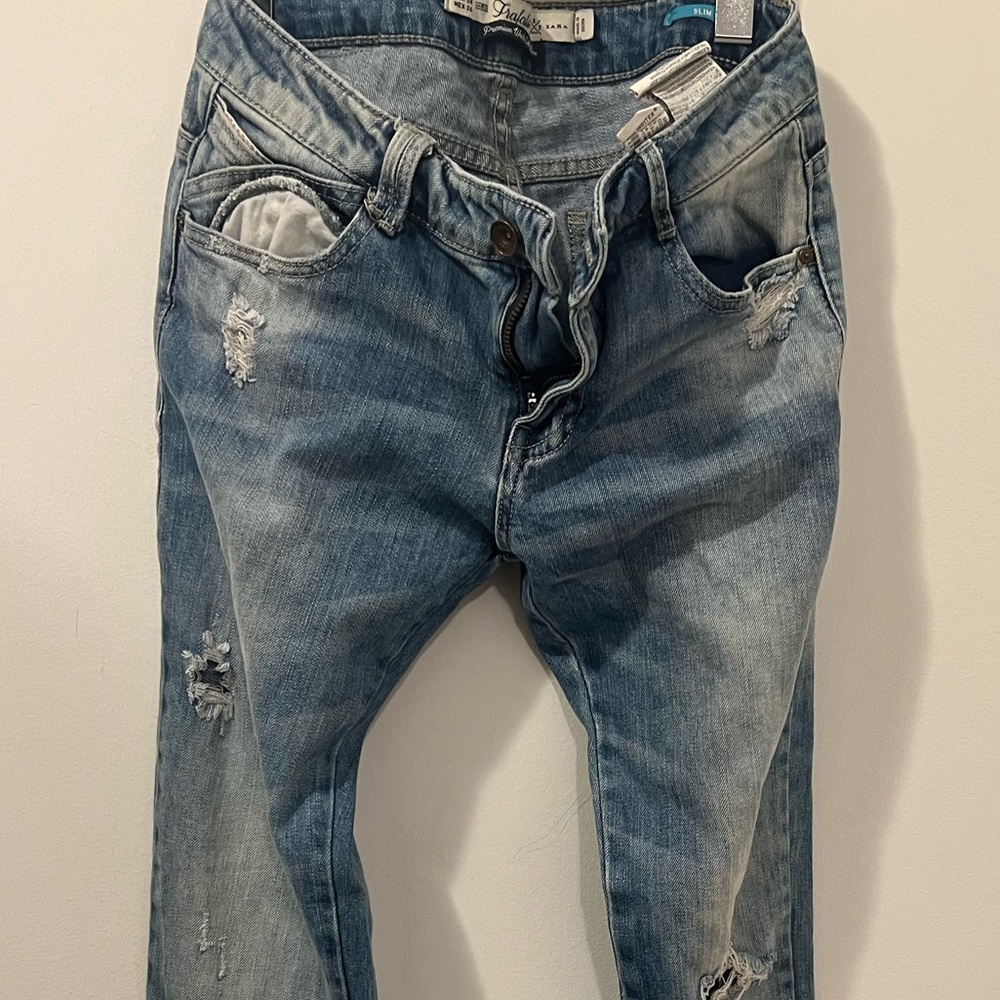 Zara Light Wash Ripped Denim - Size 4 - Picture 3 of 5
